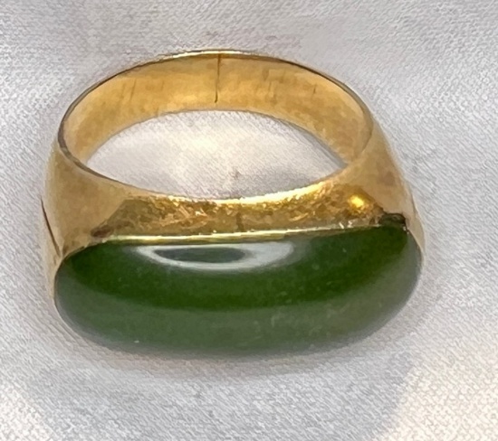 14Kt Gold Jade Men's Ring