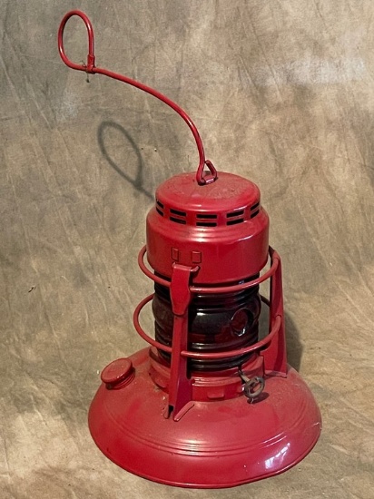 Dietz # 40 Traffic Guard Red Painted Lantern