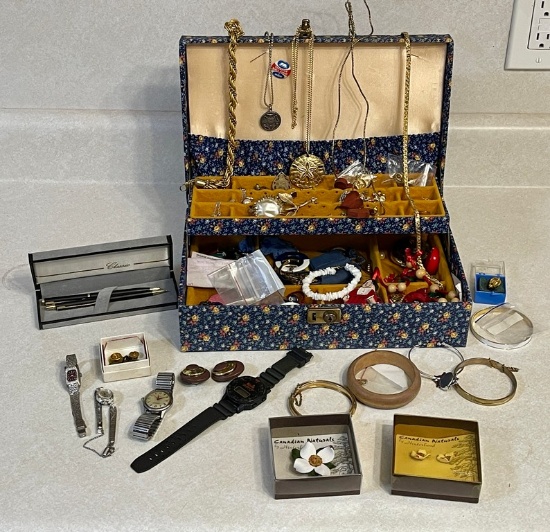 Costume Jewelry Box With Contents
