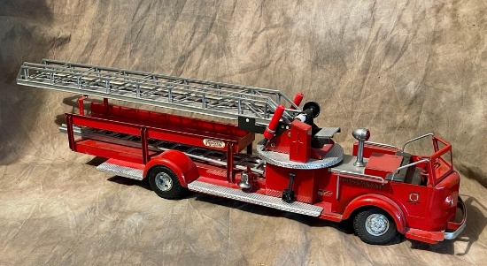 Vintage Doepke Pressed Steel Toy Fire Ladder Truck Rossmoyne 1950-1952