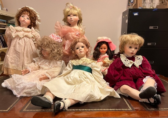 Tote of Dolls
