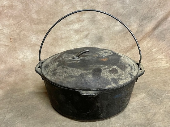 Made in USA Cast Iron Covered Pot 8 D