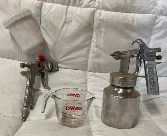 2 Pneumatic Campbell Hausfeld Paint Guns