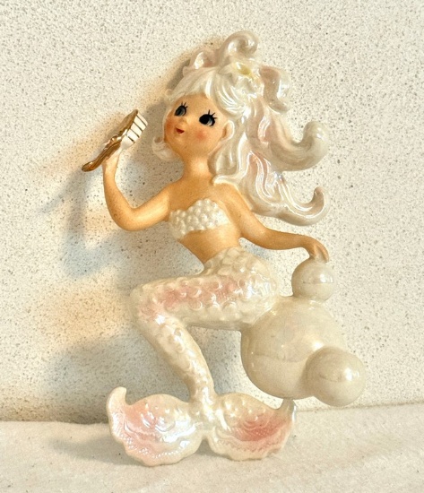 Vintage Lefton Mermaid Wall Plaque with Bubbles and Holding a Hairbrush