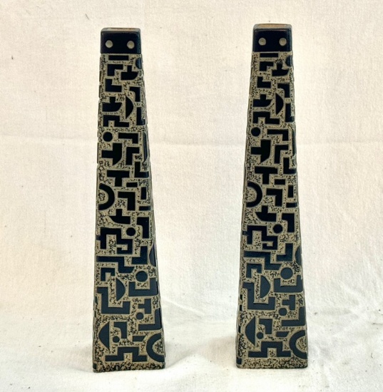 Pair of Asian Carved Da Jing Tao Yi Vases
