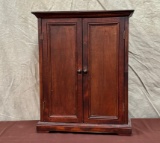 Reproduction 2 Door Doll's Wardrobe