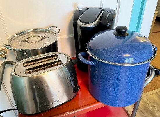Kitchen Appliance & Pots Lot