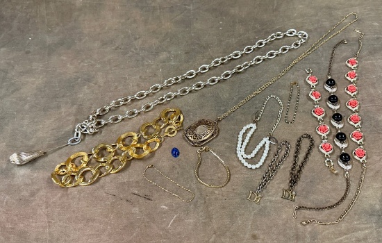Vintage Costume Necklaces & Bracelets Lot