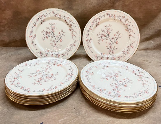 Set Of Twelve Gorham Spring Meadow Pattern Floral Dinner Plates