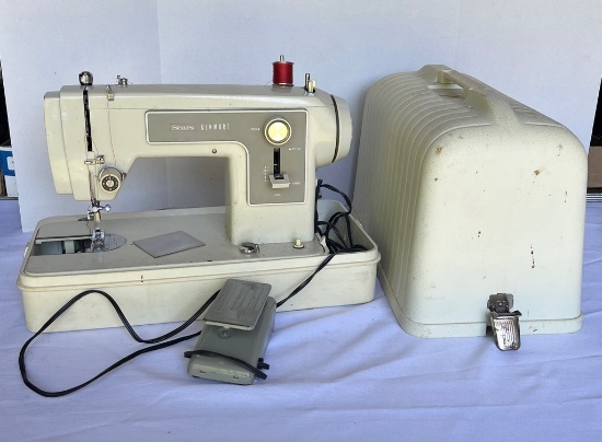 Portable Kenmore Sewing Machine in Hard Plastic Case