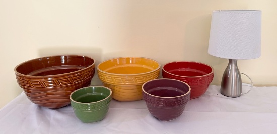 Set of Stackable Bowls