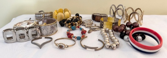 Bracelet Lot