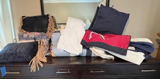 Bedding Lot