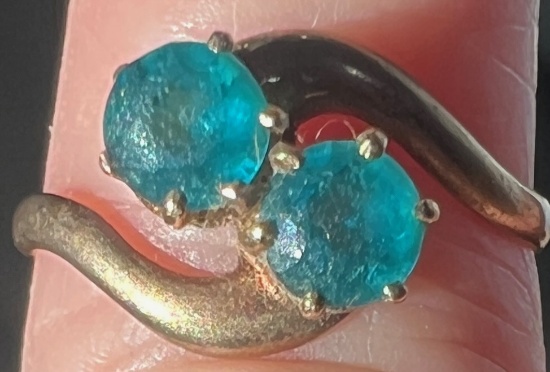 10 Kt. Gold Blue Sapphire Ring