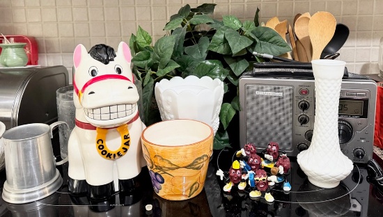 Assorted Decorative Items