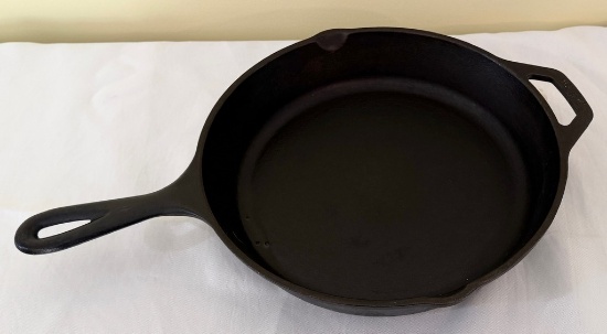 Lodge Cast Iron Fry Pan