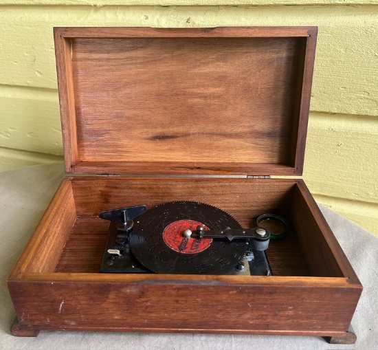 Thoren's Automatic Disk Music Box