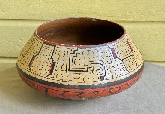 Antique Native Amazon Shipibo Indian Grain Pot