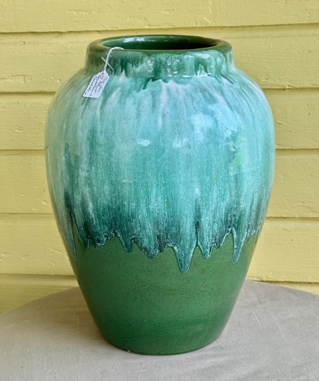 Large Vintage Robinson Ransbottom Roseville Ohio Oil Jar
