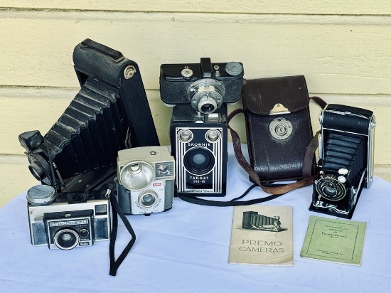 Grouping of Vintage Cameras