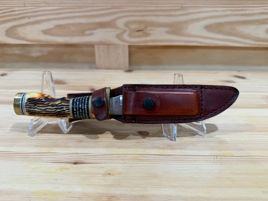 Uncle Henry Schrade Hunting Knife In Leather Sheath