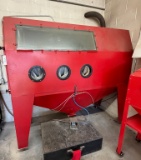 Central Pneumatic Sand Blasting Box with Three Arm Holes
