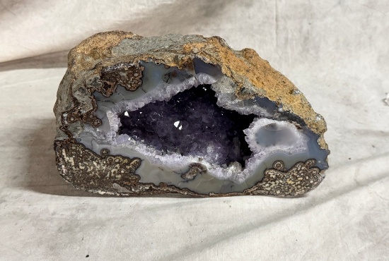 Nice Amysthst Geode