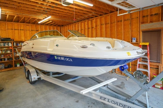 2006 Chaparral Sunesta 254 Deck Boat, w/New 350 Chevy Vortec Engine, Volvo Penta Outdrive