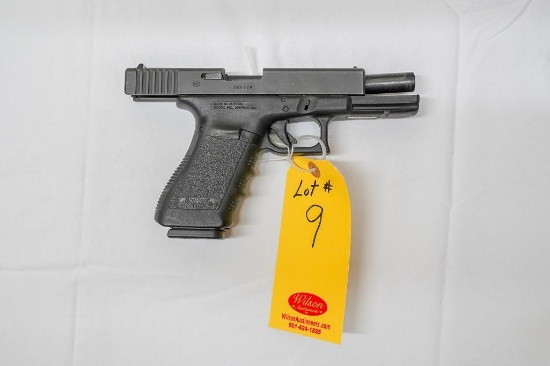 Glock 21 .45 Auto Semi-Auto Pistol, S#DNR828