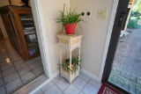 Wicker Plant Stand With 2 Plants