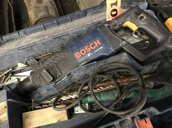 Bosch 1122VSR roto-hammer in case
