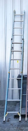 Werner 16' fiberglass extention ladder; blue