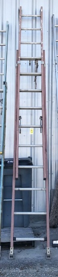 Werner 16' fiberglass extention ladder; red