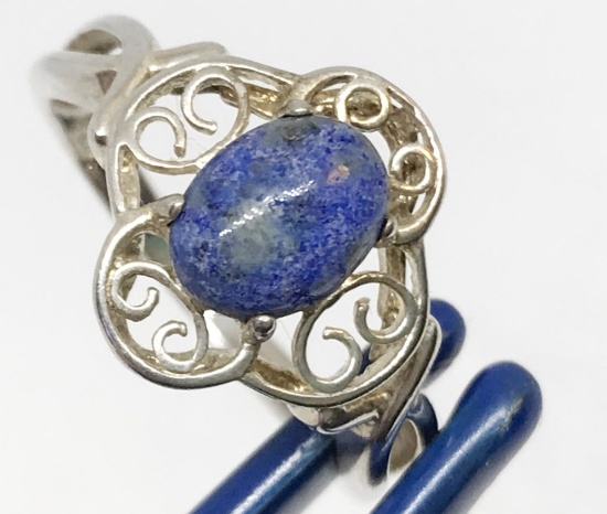 Lapis Lazuli filigree ring; 2.9g sterling silver; size 8.5