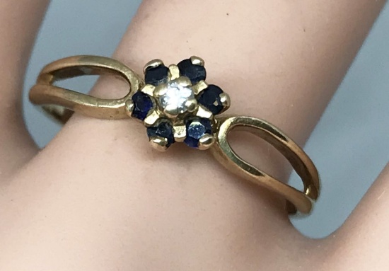 Sapphire and Diamond flower ring; 1.8g 10kt yellow gold; size 8