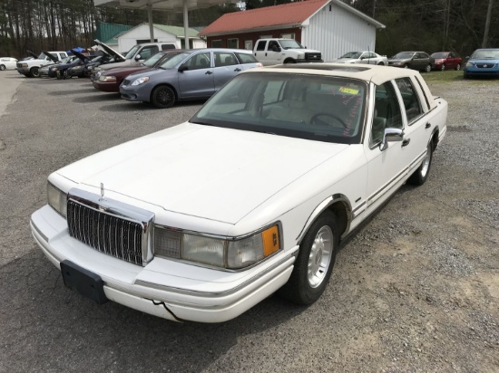 1994 Lincoln Town Car Signature Series