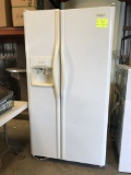 Frigidaire side-by-side refrigerator/freezer, 26 cu ft (16.5 cu ft refrigerator, 9.5 cu ft freezer),