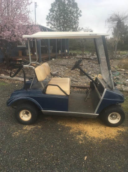 CLUB CAR GOLF CART