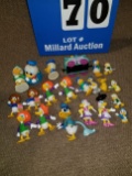 22 Donld Duck & Daisy figurines