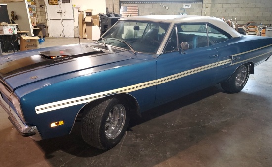 1970 Plymouth GTX 426 Hemi. 2 door-4speed