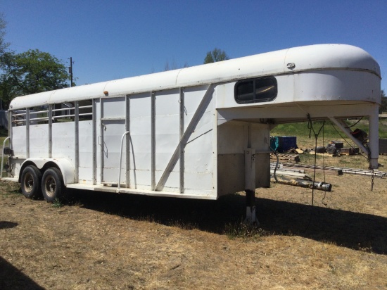 1975 Hayne 16’ Stock Trailer With large Tackroom