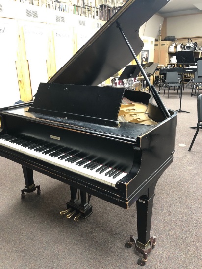 BALDWIN Baby Grand Piano