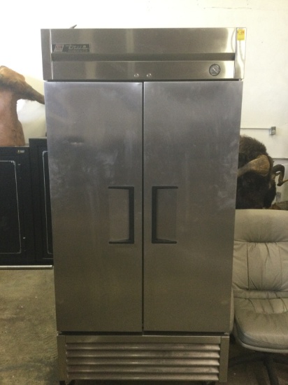 True - industrial refrigerator