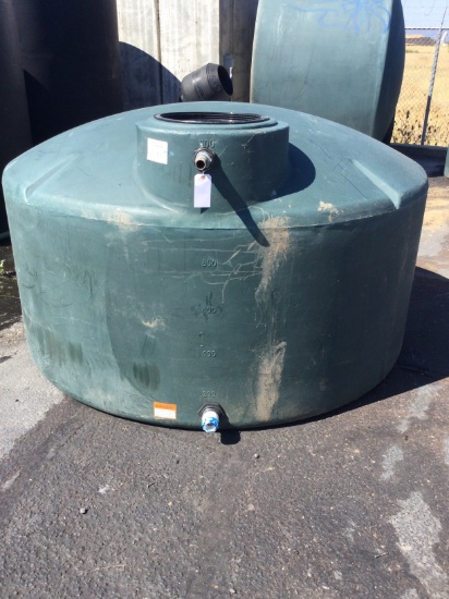 1100 gallon water tank missing lid