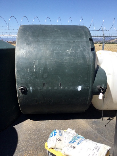 1500 gallon water tank missing lid