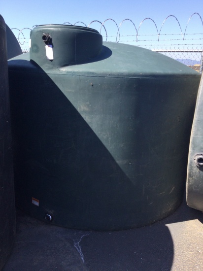 2500 gallon water tank missing lid