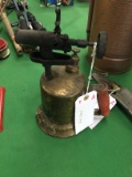 Hand torch