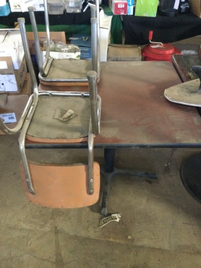 Table & 2 Chairs