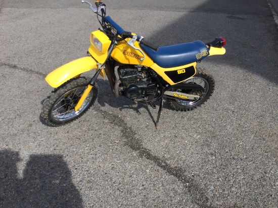 1983 Suzuki Dirt Bike