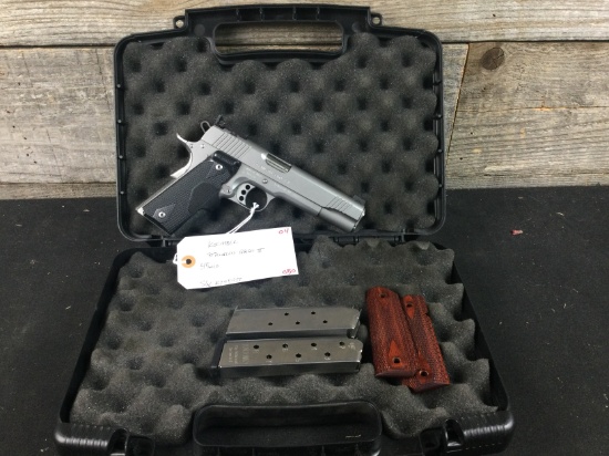 Kimber Stainless Target II .45acp with case, 2 mags, extra grips